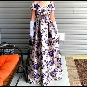 NIGHTFALL Floral Brocade Cold Shoulder Ball Gown Purple/Bronze (Gold) Size 8 EUC